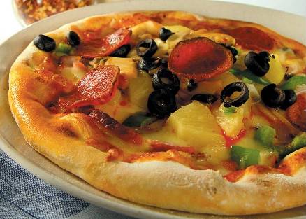 castel pizza (smaller).jpg